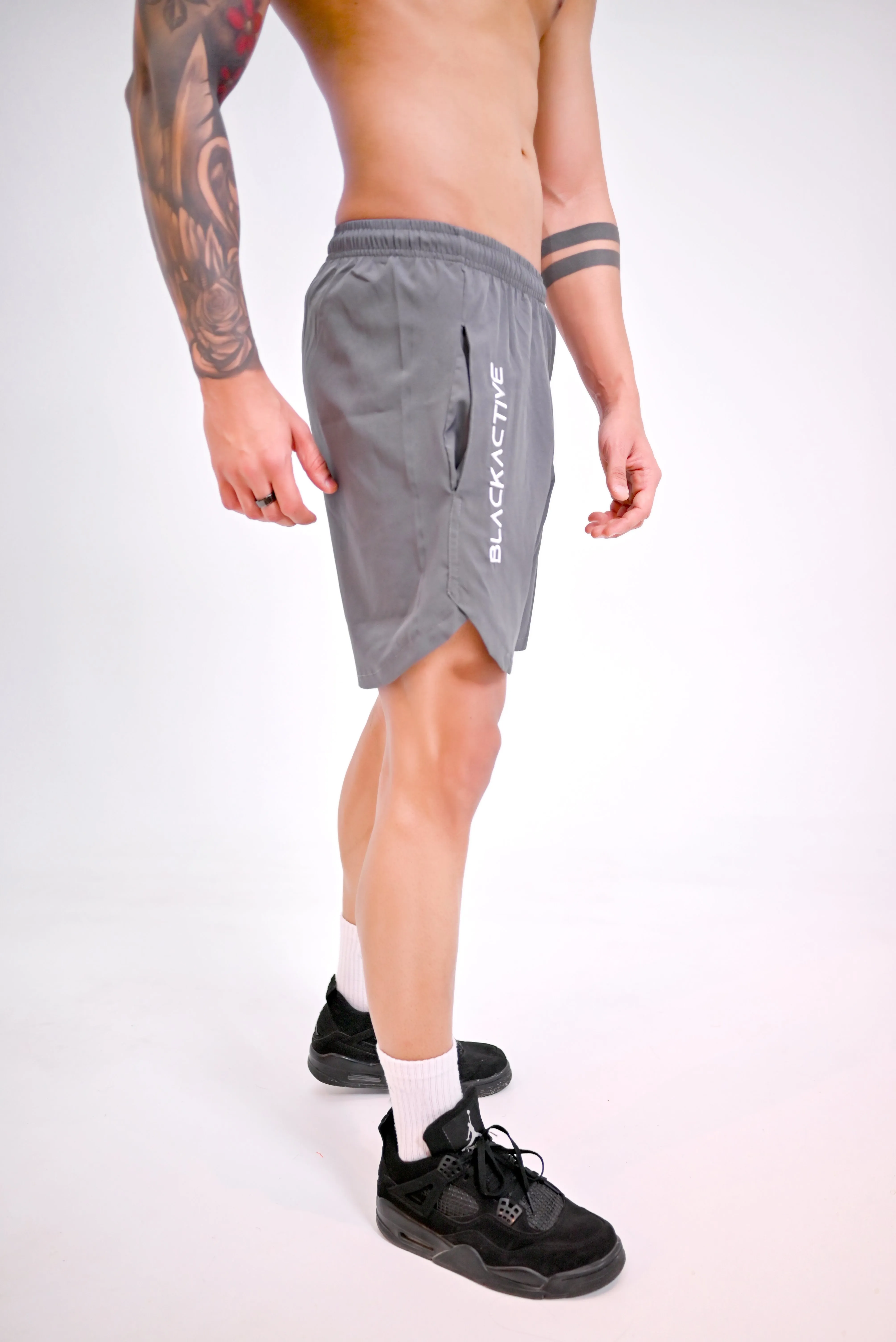 APEX SHORTS - GREY