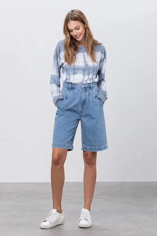 MEDIUM BLUE WASH DENIM MOM SHORTS