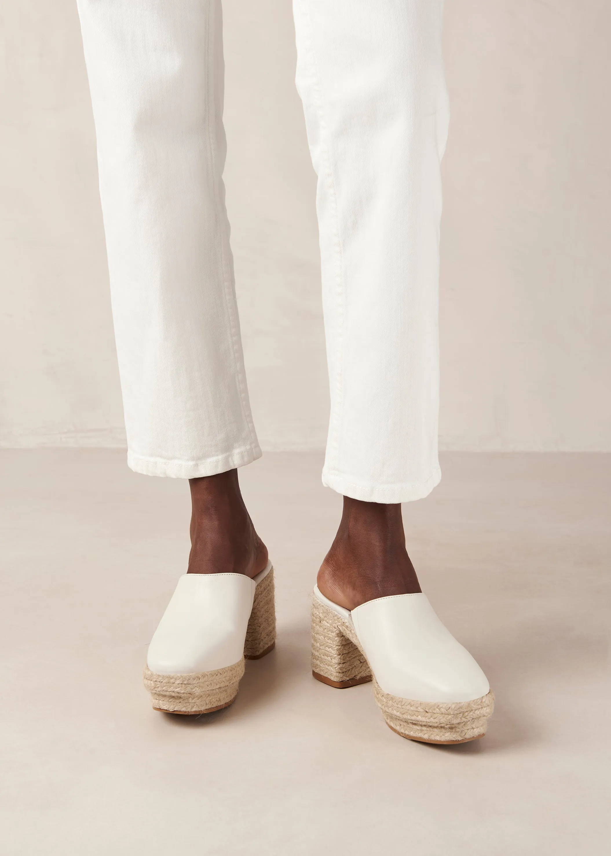 Pico Cream Leather Mules