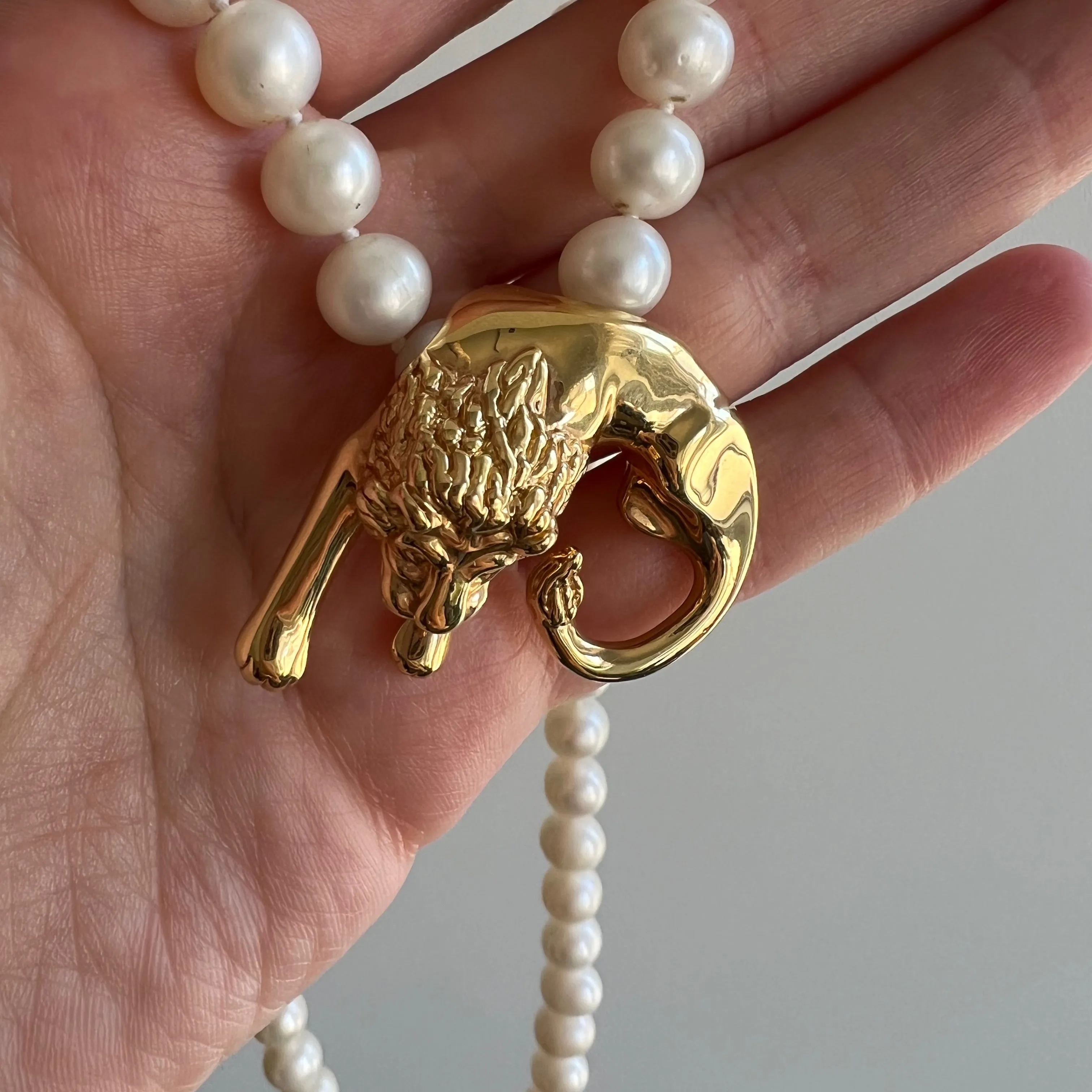 V I N T A G E // regal beast / 14k and pearl lion pendant necklace / 18.25