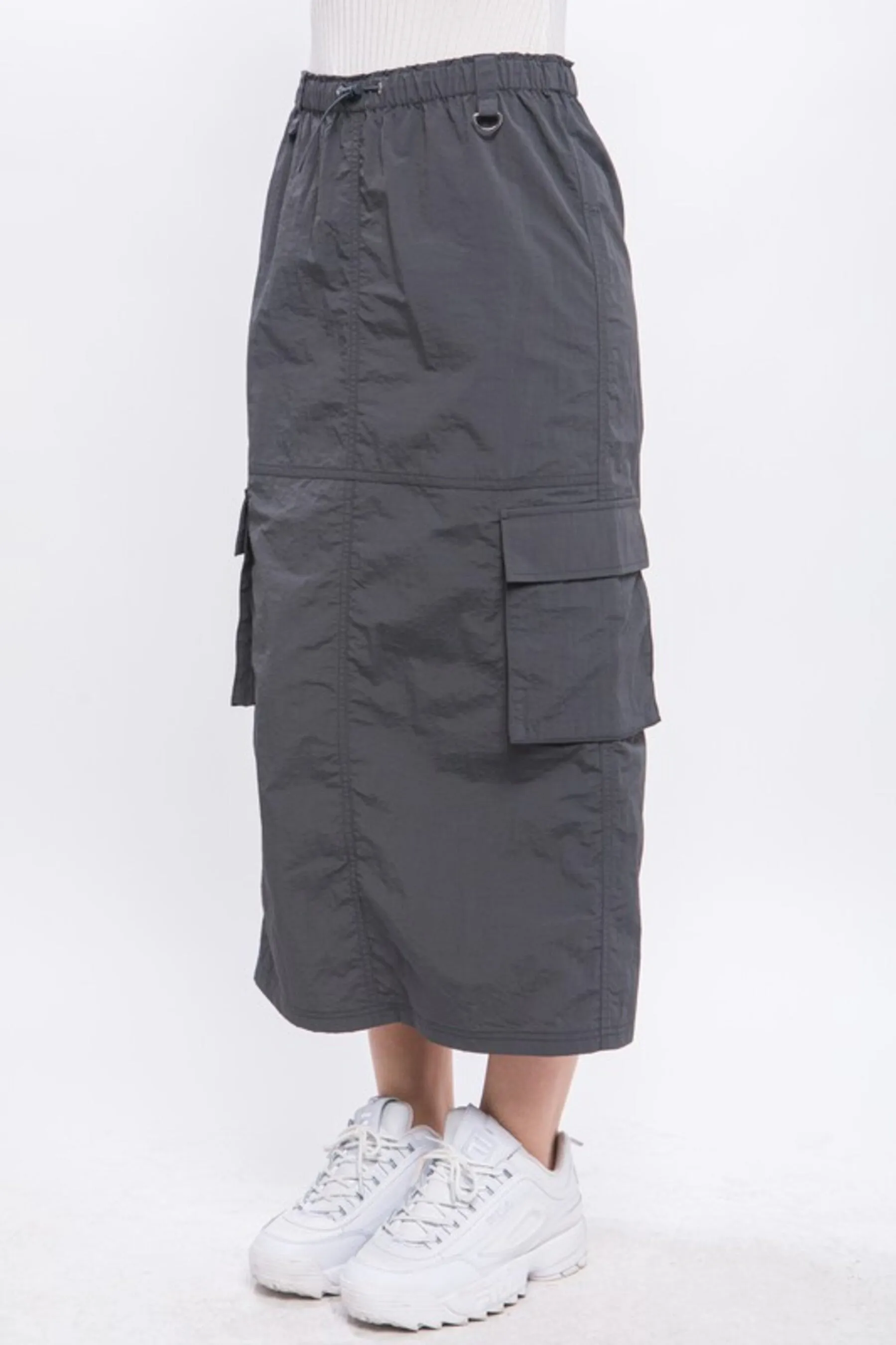 Women's Cargo Skirt With Side Pocket Detail And Rear Slit