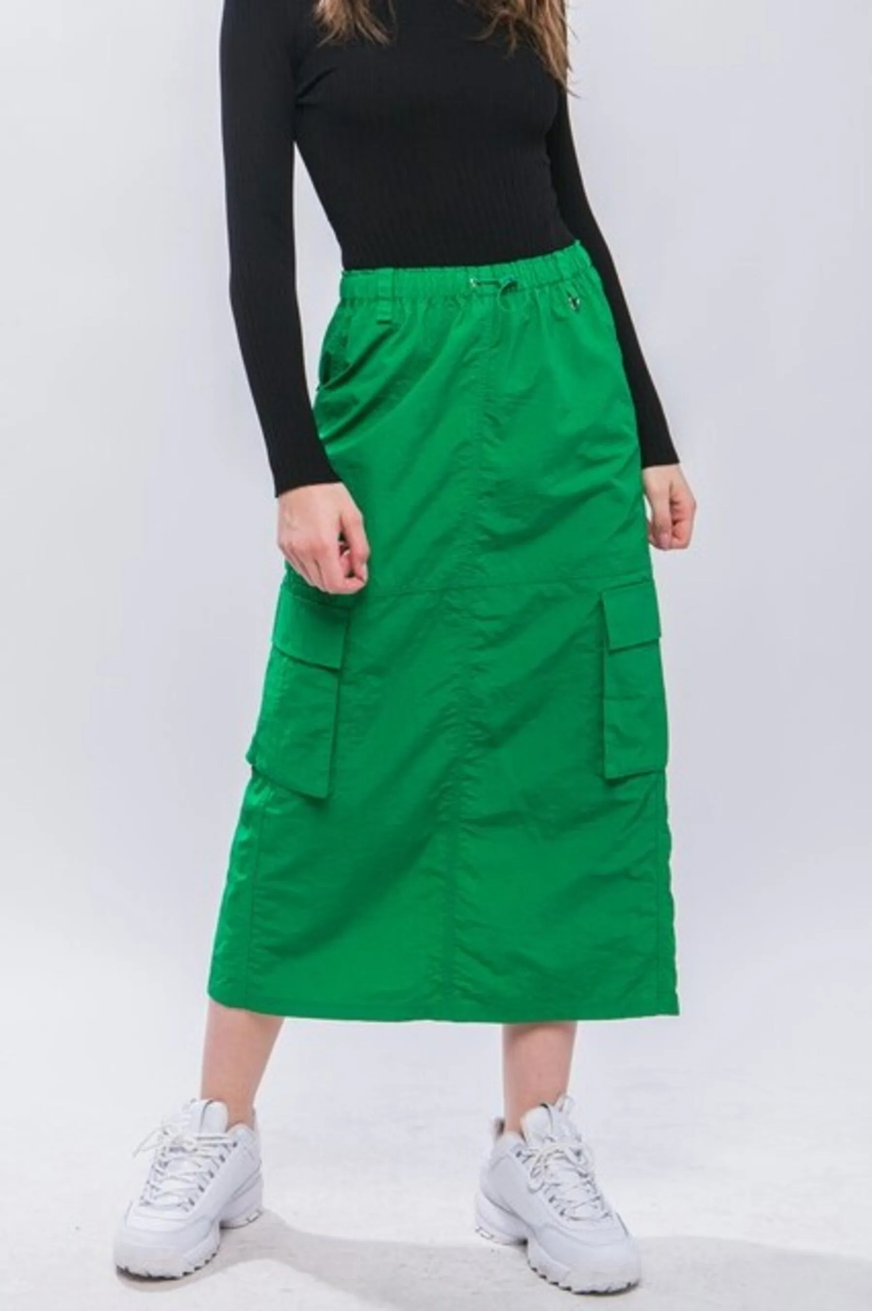 Women's Cargo Skirt With Side Pocket Detail And Rear Slit